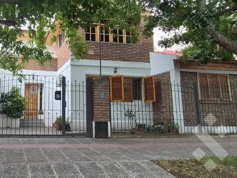 Casa en Venta en Neuquén, Confluencia
