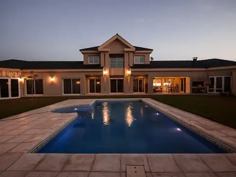 Casa en Venta en Villa Nueva de Guaymallen, Guaymallén