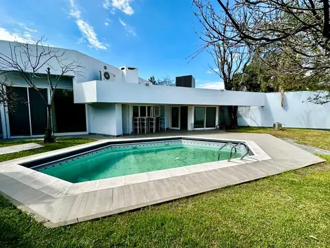 Casa en Alquiler en Cerro De Las Rosas, Córdoba