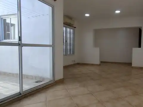 PH en Alquiler en Villa Santa Rita, CABA