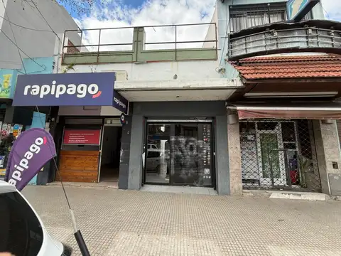 Local en Alquiler en Mataderos, CABA