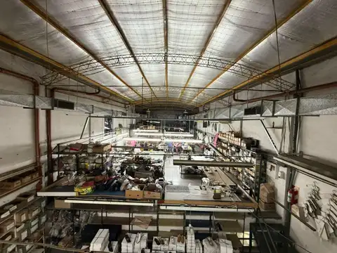 Galpón en Venta en Mataderos, CABA