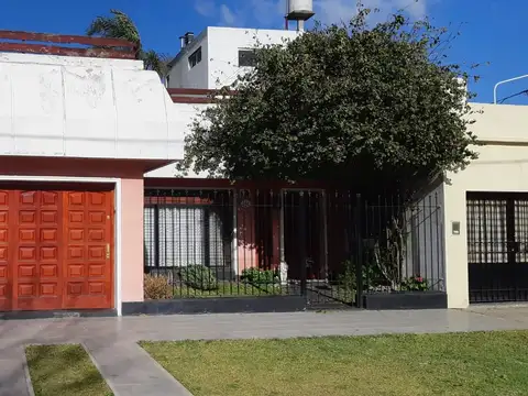 Casa en Alquiler en Lomas del Mirador, Partido de La Matanza