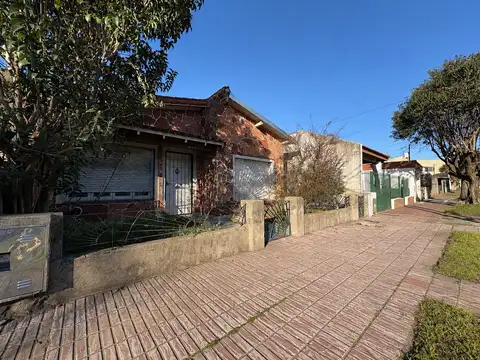 Casa en Venta en José Mármol, Partido de Almirante Brown