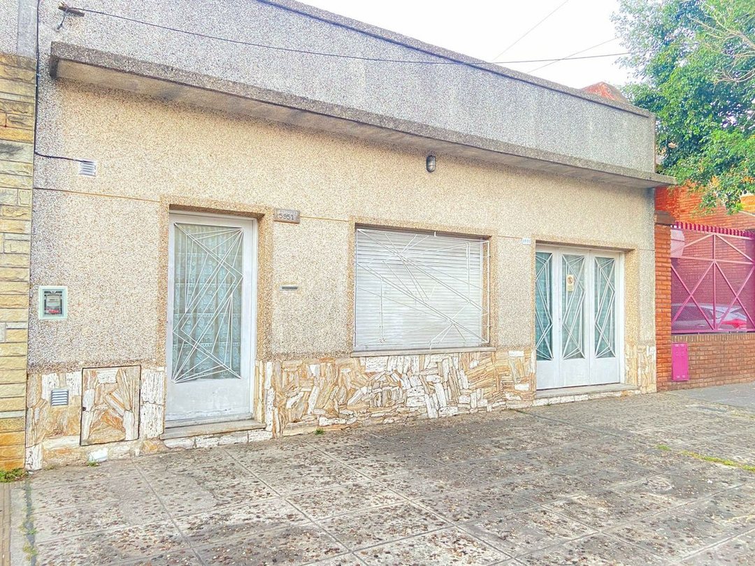VENTA CASA 3 HABITACIONES CON JARDÍN VILLA LYNCH