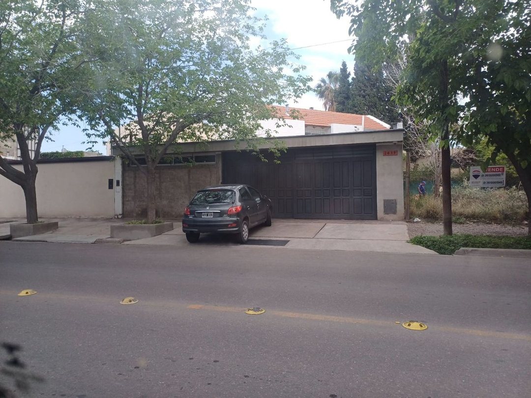VENTA CASA 3 DORMITORIOS LAS CAÑAS