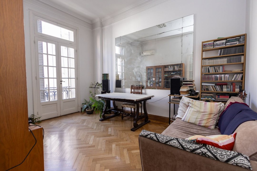 VENTA DEPARTAMENTO 4 AMBIENTES DE ESTILO FRANCES