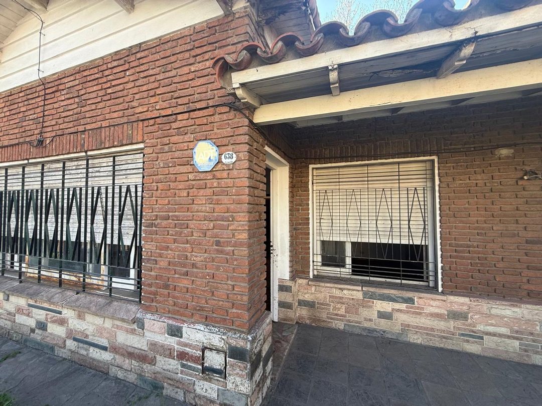 VENTA DE CASA EN JOSÉ C PAZ