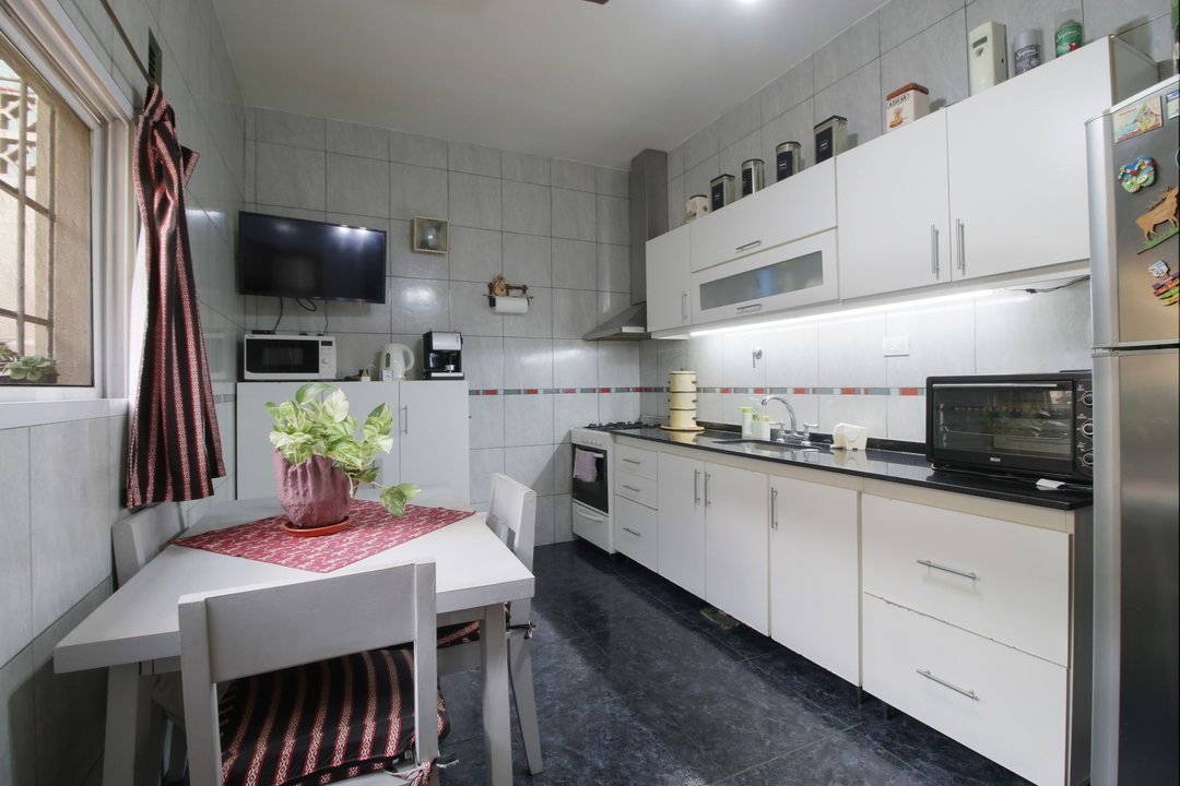 CASA L/PROPIO+ RECICLADA HACE 6 AÑOS-5 AMB+COCH