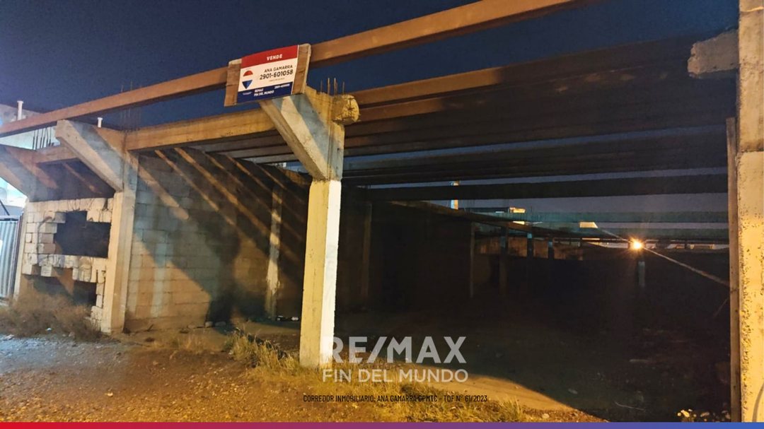 LOTE CON PLANOS APROBADOS PARA EDIFICIO DE 3 PISOS