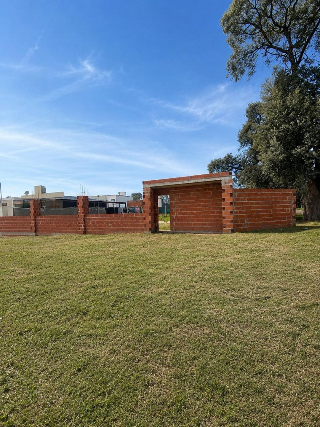 Lote Esquina 412m² + Bases C/Financiación Directa