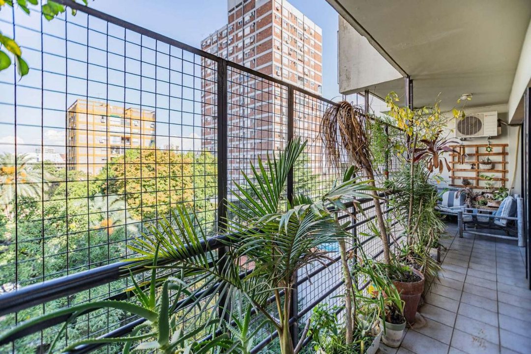 VENTA DEPTO 4 AMB Y DEP COCHERA BALCON BELGRANO R