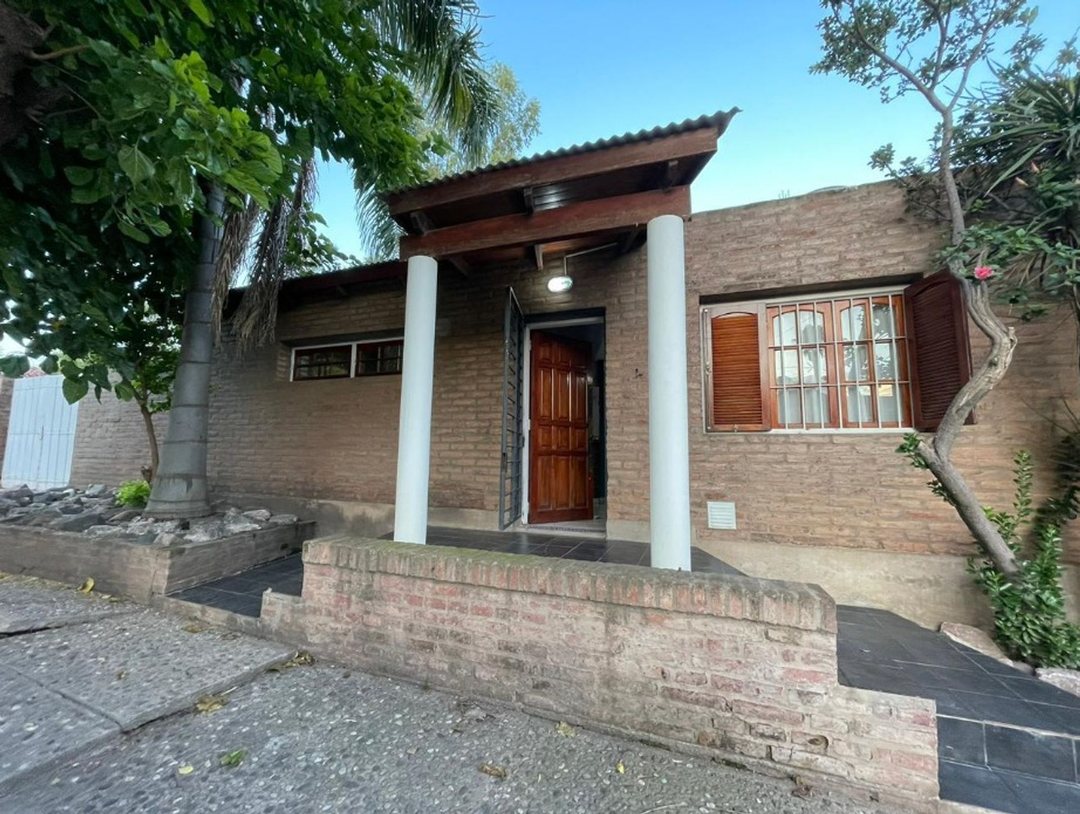 VENTA CASA MAS 2 DEPARTAMENTOS B CERRO NORTE