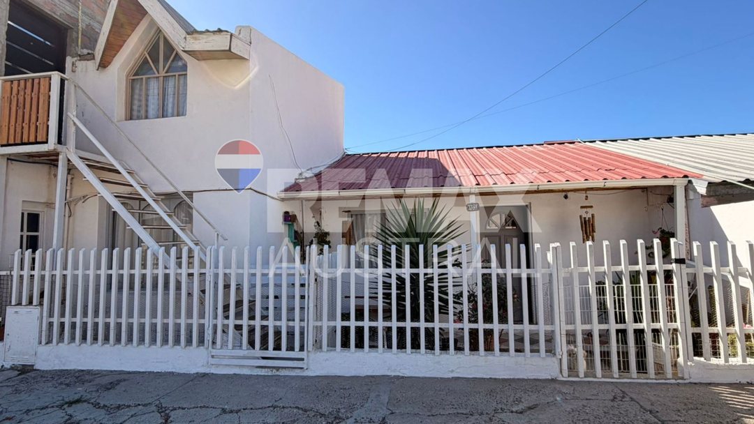 Casa 3 dormitorios - Divina Providencia