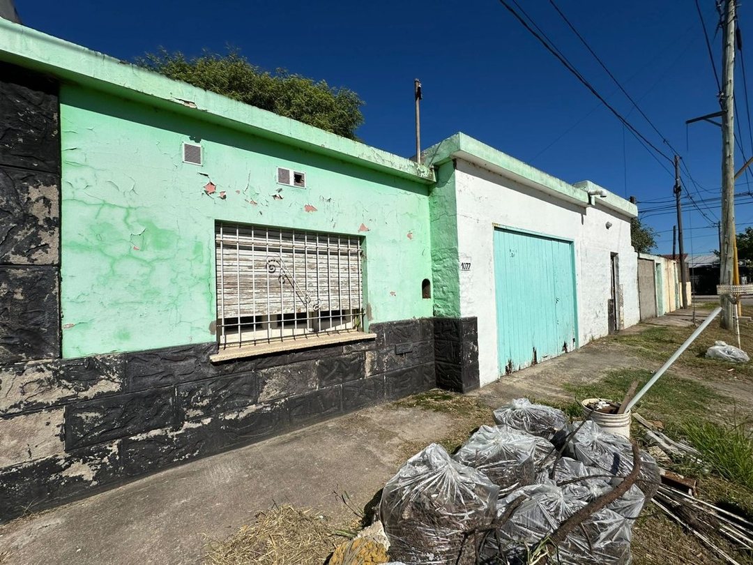 VENTA CASA A REFACCIONAR