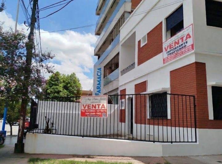 Casa · 200m² · 5 Ambientes