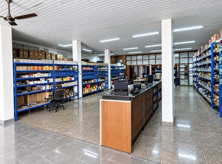 Local comercial · 427m² · 7 Ambientes