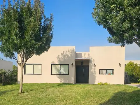 Casa en Alquiler en Santo Tomas, Countries y Barrios Cerrados en Pilar