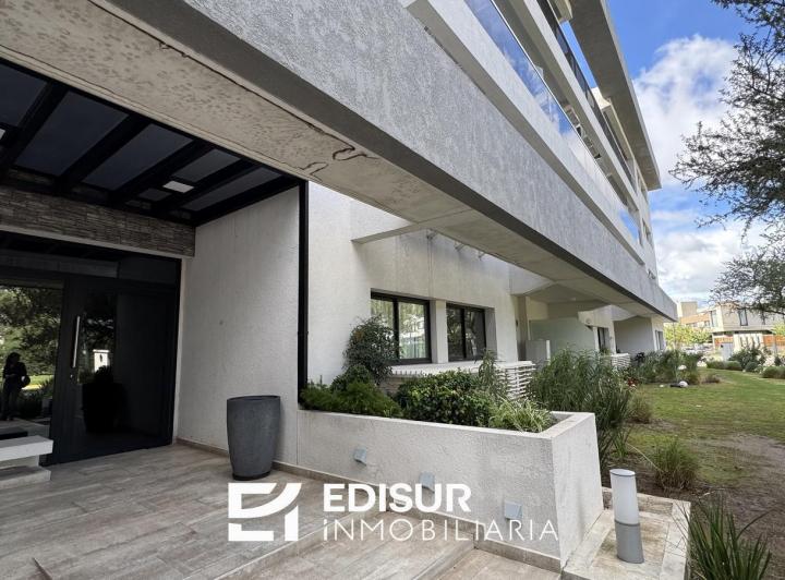 Departamento · 93m² · 4 Ambientes · 1 Cochera