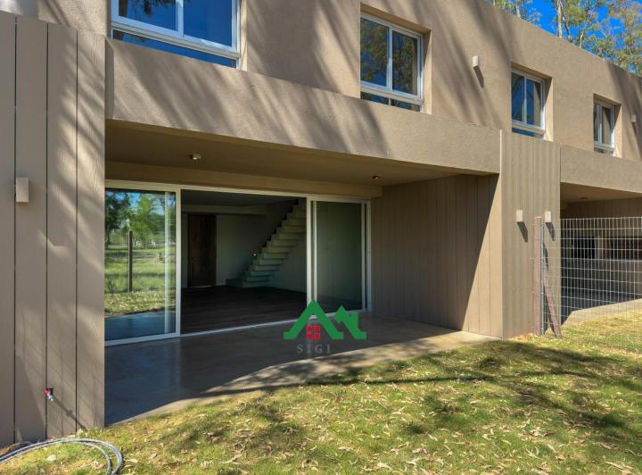 Casa · 187m² · 4 Ambientes · 2 Cocheras