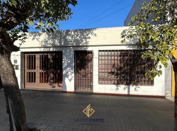 Casa · 81m² · 3 Ambientes · 1 Cochera