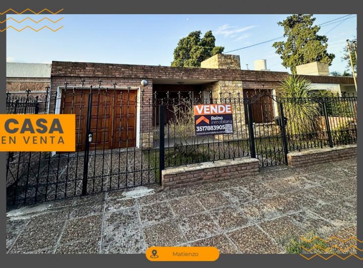 Casa · 229m² · 7 Ambientes · 2 Cocheras