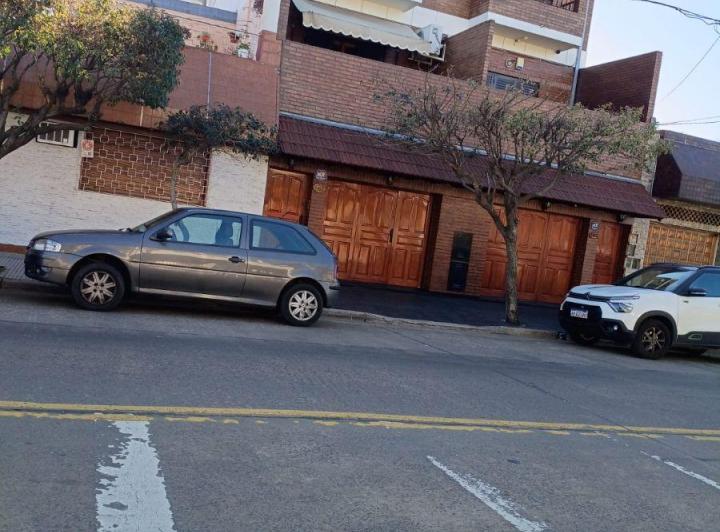PH · 270m² · 4 Ambientes · 2 Cocheras