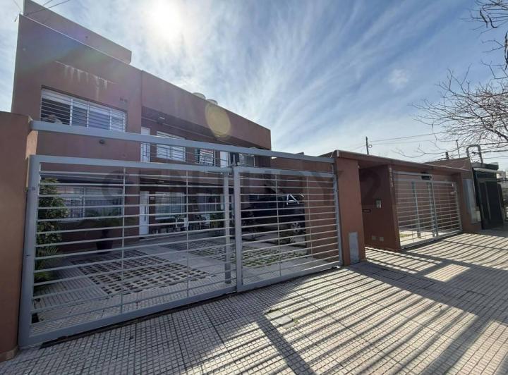 PH · 80m² · 4 Ambientes · 1 Cochera