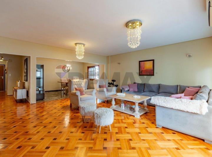 Departamento · 158m² · 4 Ambientes · 1 Cochera