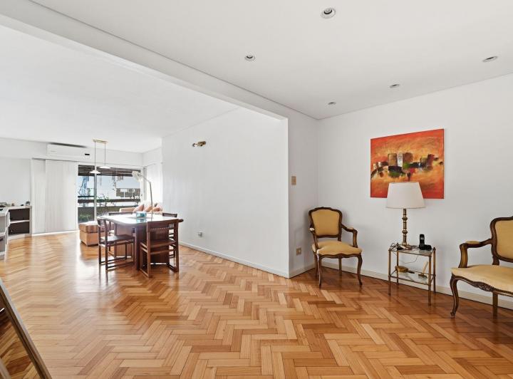 Departamento · 117m² · 5 Ambientes · 1 Cochera
