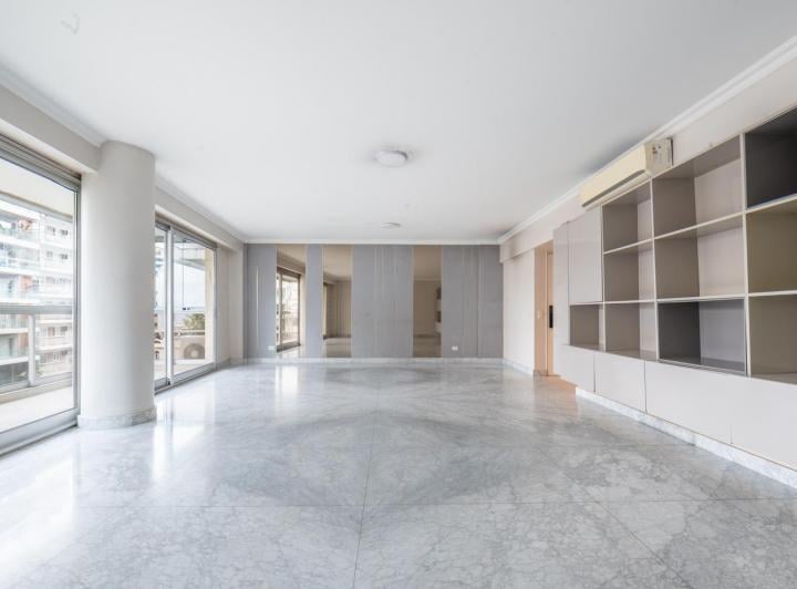 Departamento · 178m² · 5 Ambientes · 1 Cochera