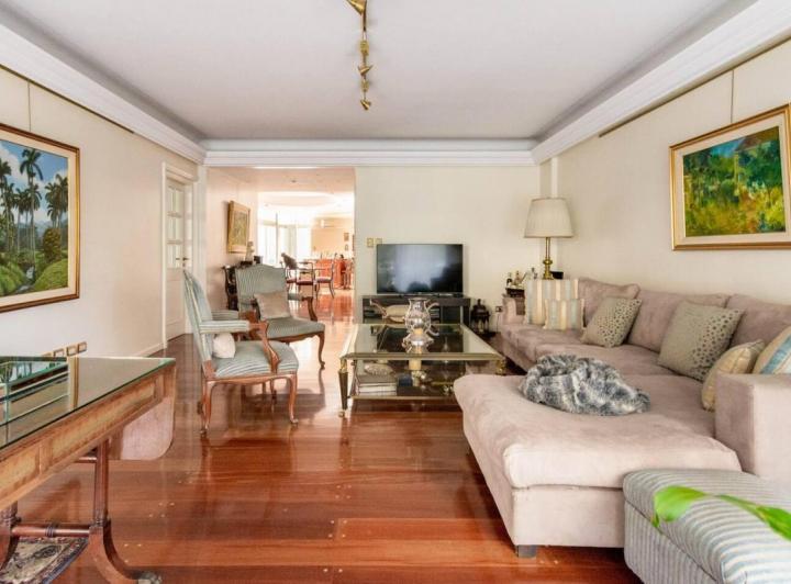 Departamento · 140m² · 4 Ambientes · 1 Cochera