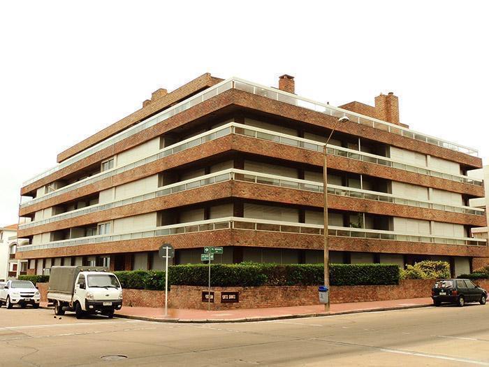 Departamento · 5 Ambientes · 1 Cochera