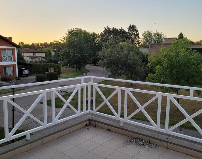 Casa · 150m² · 4 Ambientes · 6 Cocheras