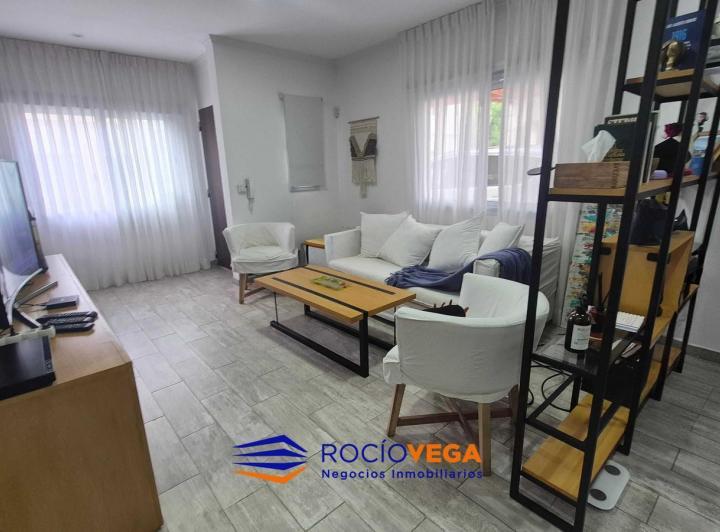 Casa · 93m² · 3 Ambientes · 2 Cocheras