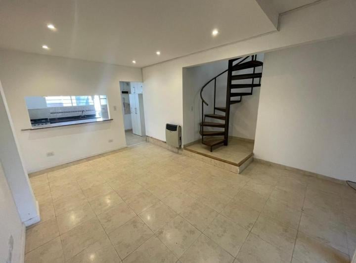 Casa · 70m² · 3 Ambientes · 1 Cochera