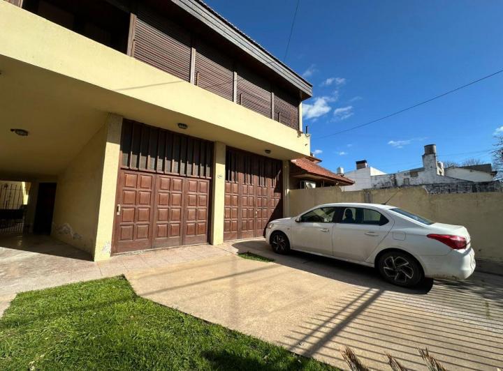 Casa · 75m² · 3 Ambientes · 1 Cochera