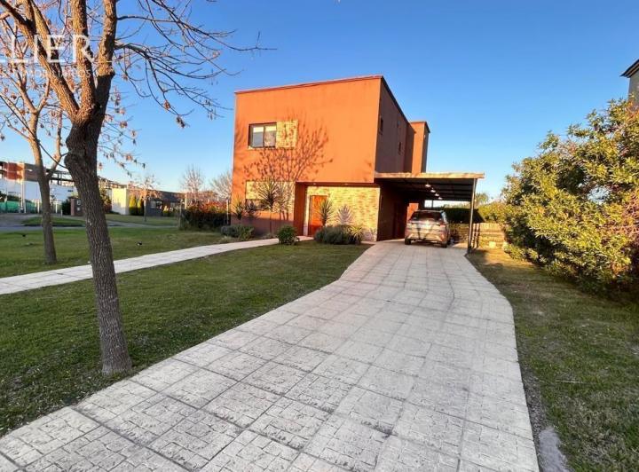 Casa · 154m² · 4 Ambientes