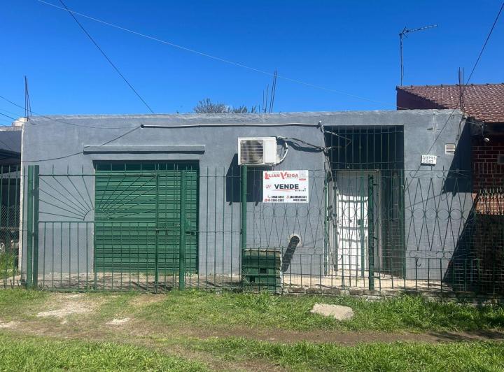 Casa · 95m² · 2 Dormitorios · 1 Cochera