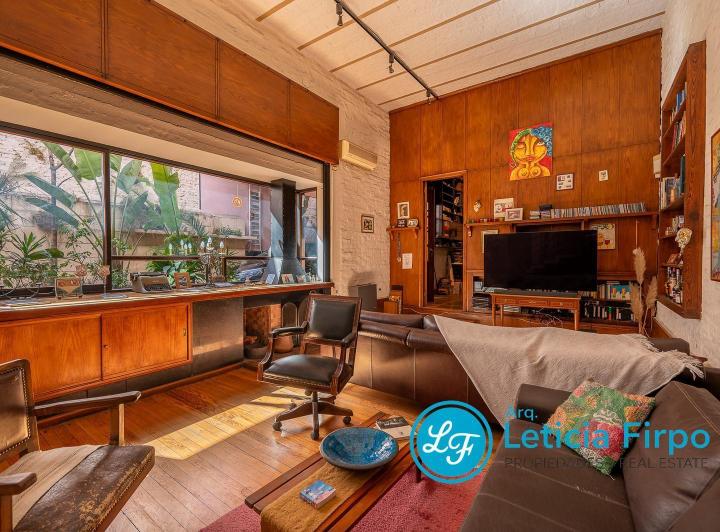 Casa · 350m² · 7 Ambientes · 1 Cochera