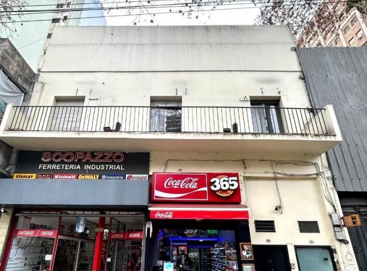 Casa · 180m² · 6 Ambientes