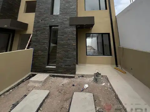 PH en Venta en Centenario, Confluencia