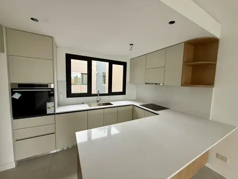 Departamento en Venta en Acassuso, Partido de San Isidro