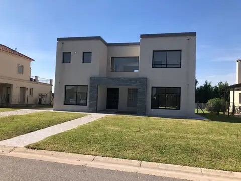 Casa en Venta en Haras Santa María, Countries y Barrios Cerrados en Escobar