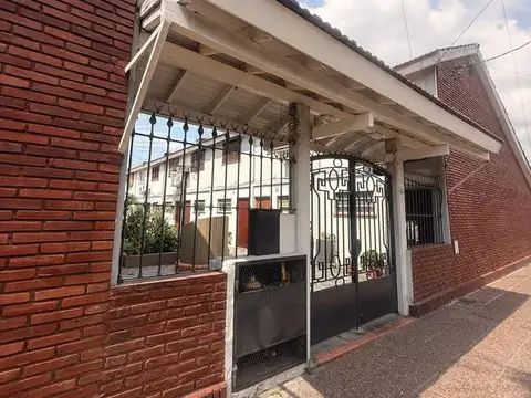 PH en Venta en Remedios de Escalada, Partido de Lanús