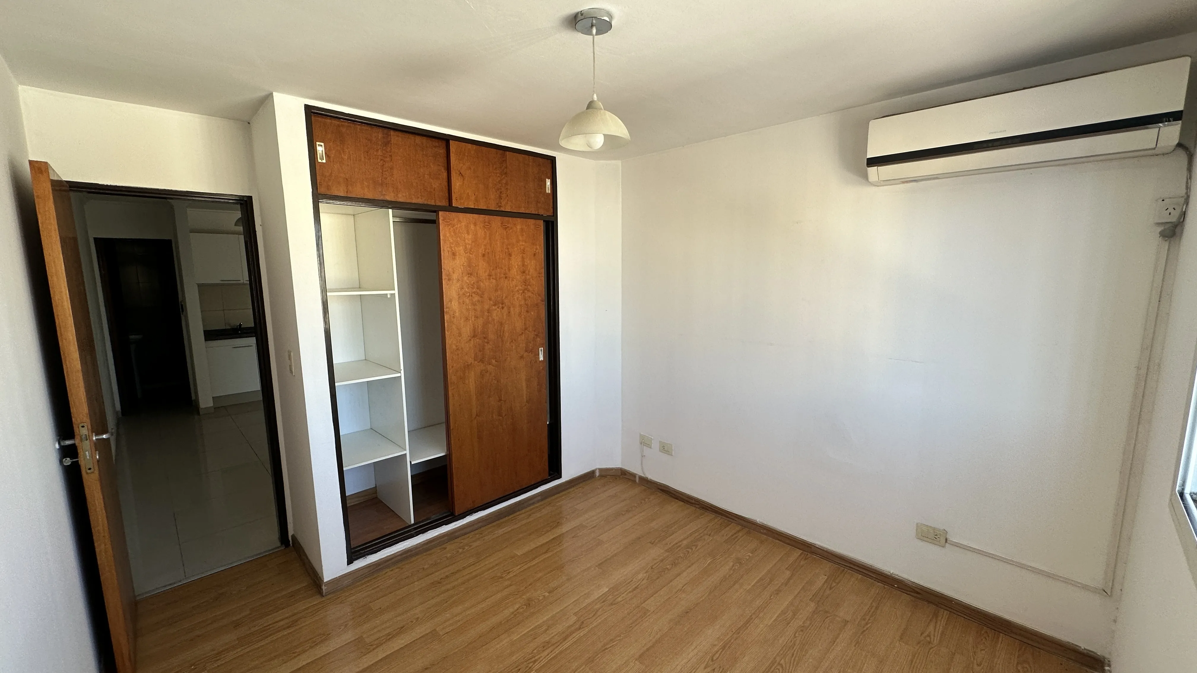 VENTA 1DORM - BALCON a 100m PLAZA JERONIMO DEL BARCO