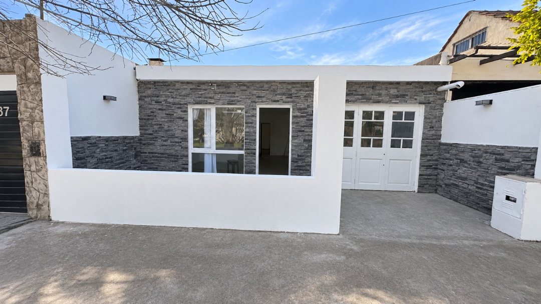 VENTA CASA PH con Garage y Patio - Caisamar