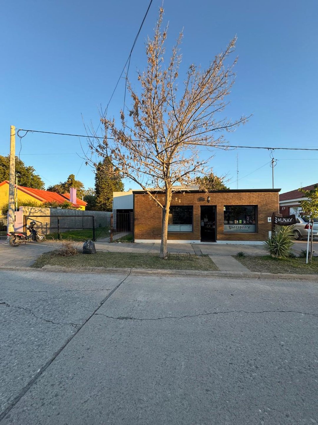 VENTA CASA CON LOCAL HUMBOLDT