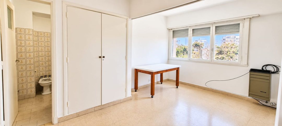 VENTA DEPARTAMENTO MONOAMBIENTE FRENTE PLAZA COLON