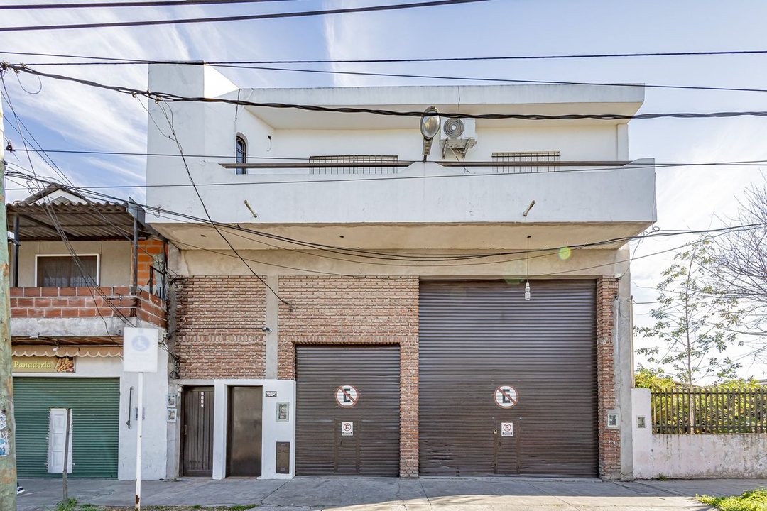 GALPON+CASA VENTA P. PODESTA IDEAL RENTA PERMUTA!